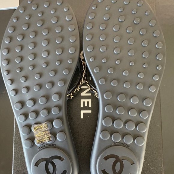 Chanel new chain black sandals size 38 - Picture 4 of 6